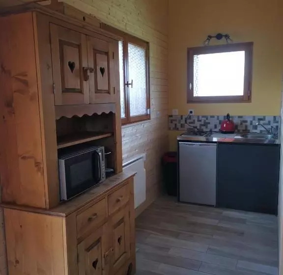 هتل L'auberge Des 4 Vents