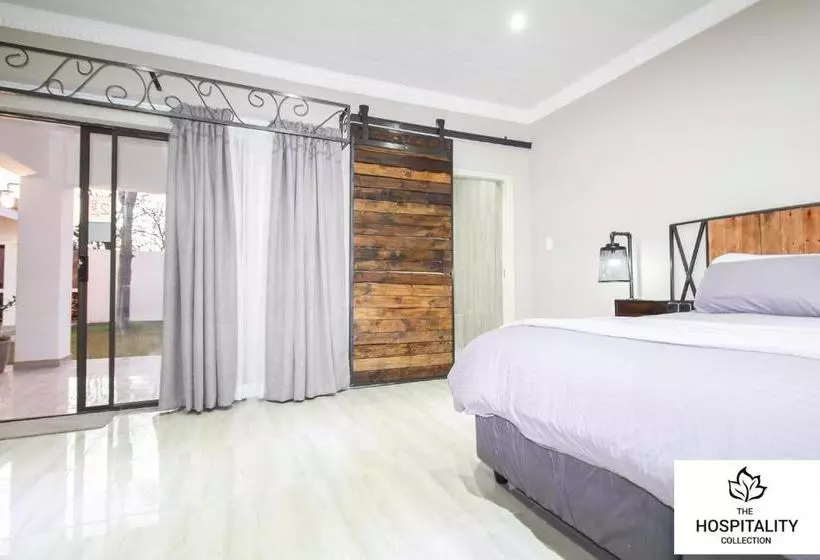 Majatalo 42 Upon Williams Guesthouse