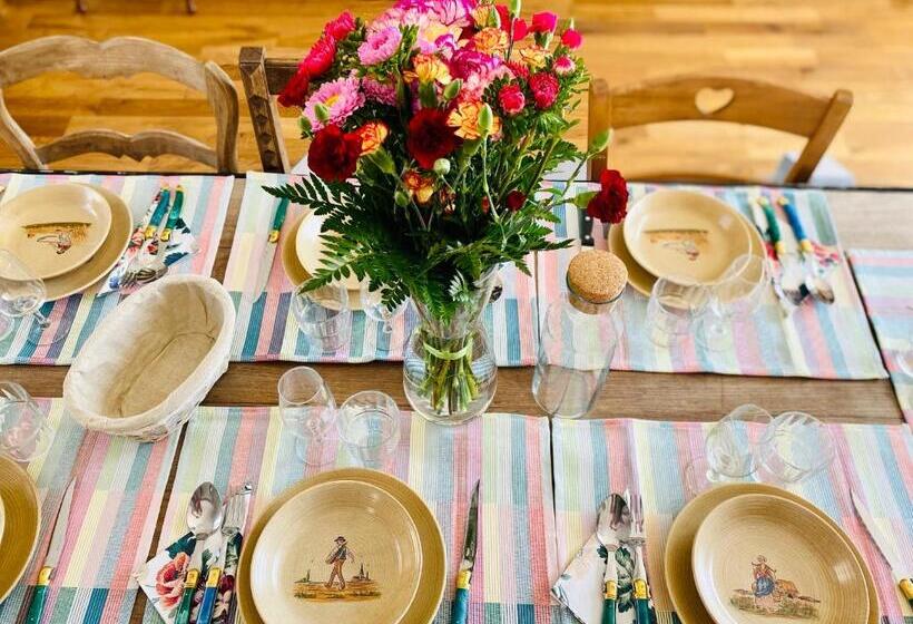 פנסיון Villa Kundalini   Guest House