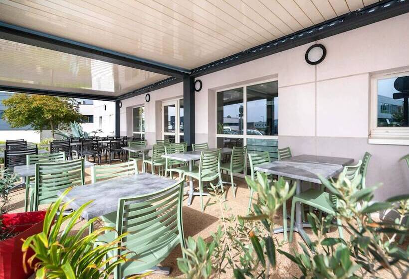 B&b Hotel Cholet Nord