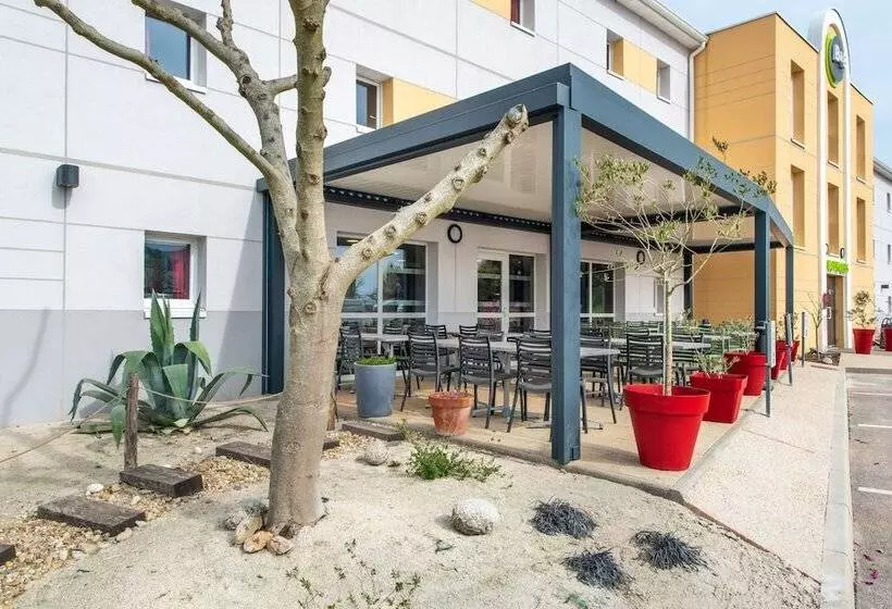 B&b Hotel Cholet Nord