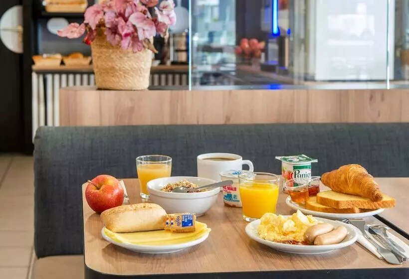 B&b Hotel Cholet Nord