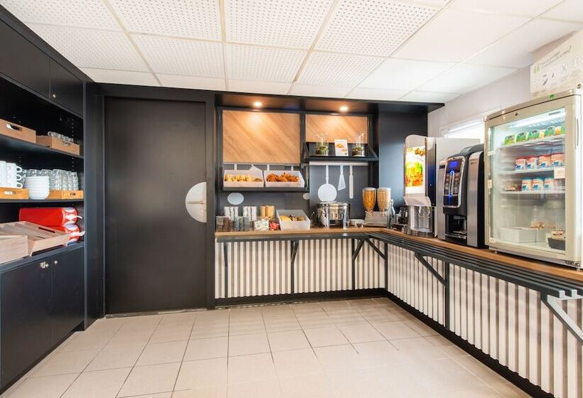 B&b Hotel Cholet Nord