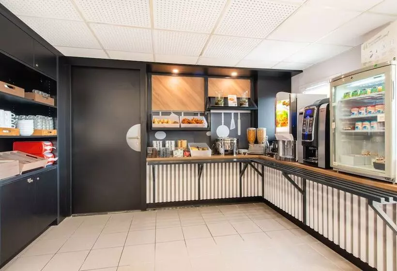 B&b Hotel Cholet Nord