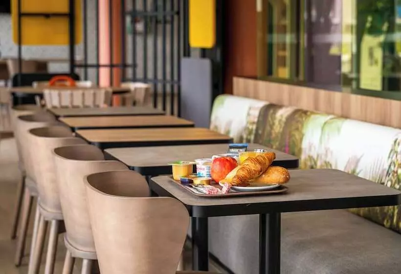 B&b Hotel Cholet Nord