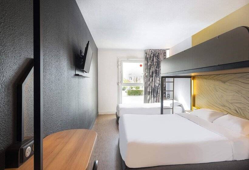 B&b Hotel Cholet Nord