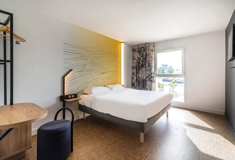 B&b Hotel Cholet Nord