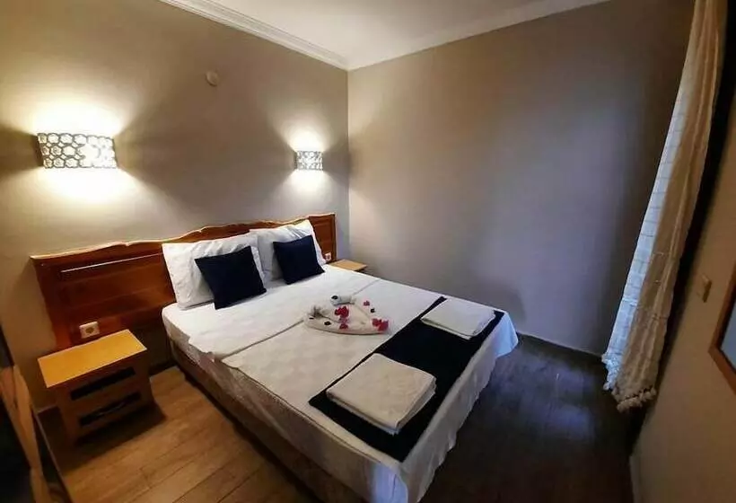 Dasis Hotel & Suites