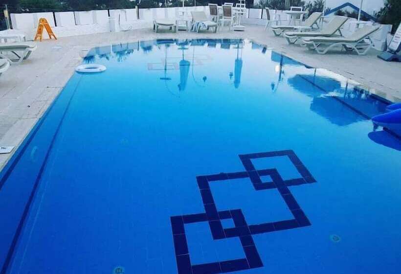 Dasis Hotel & Suites