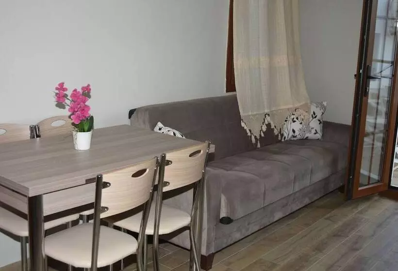 Dasis Hotel & Suites