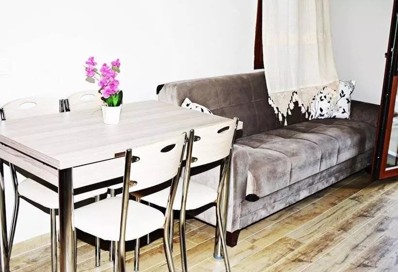 Dasis Hotel & Suites