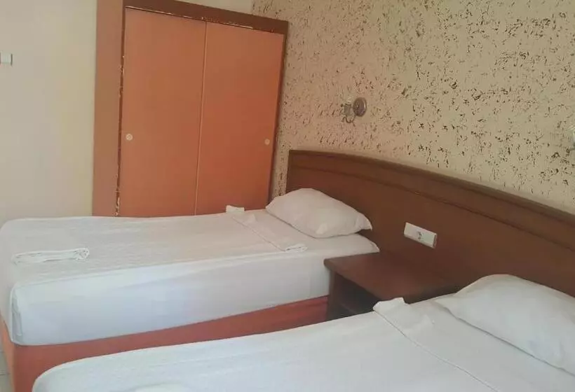 Elegant Baronessa Aparthotel