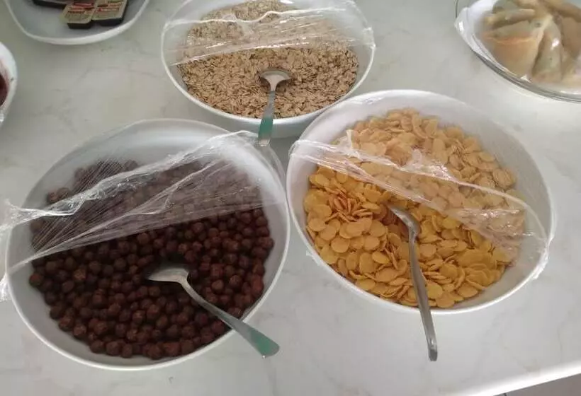 Elegant Baronessa Aparthotel