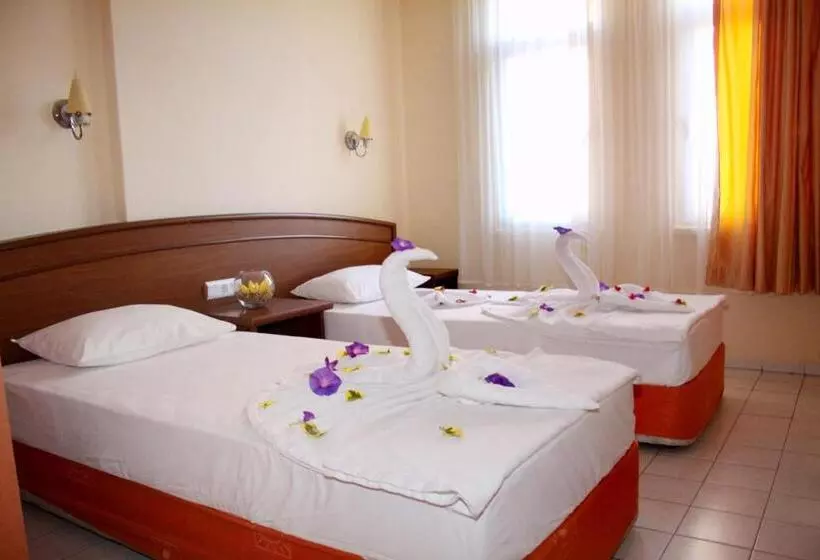 Elegant Baronessa Aparthotel