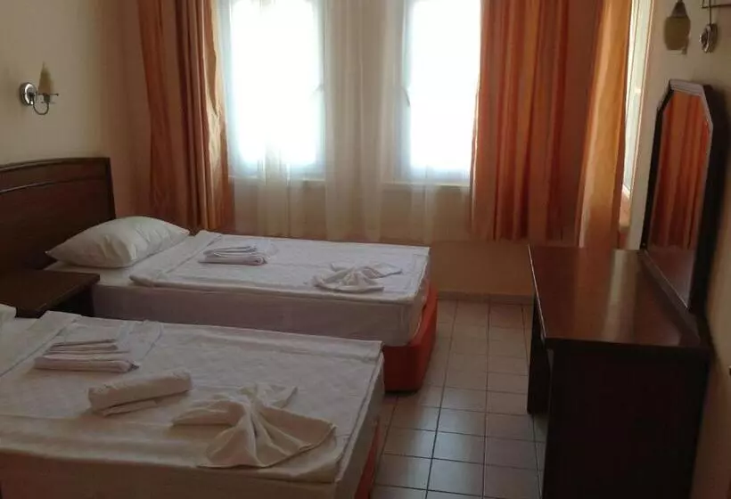 Elegant Baronessa Aparthotel