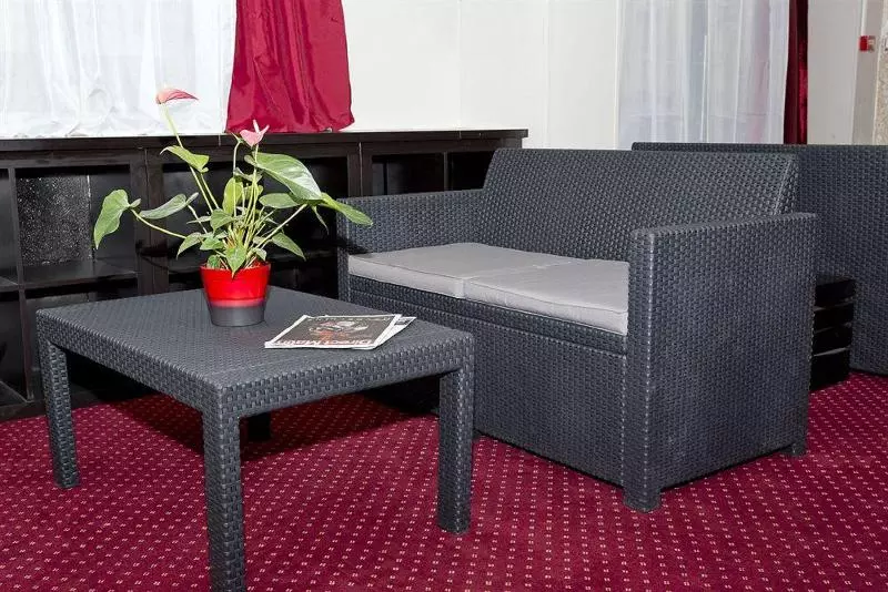 Hipotel Paris Perelachaise Republique