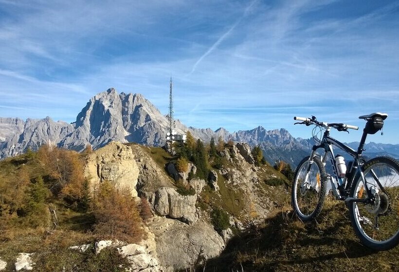 בית מלון כפרי Belvedere Dolomiti
