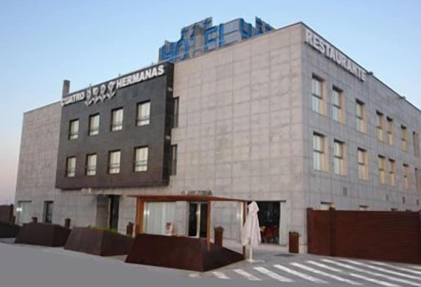 هتل Cuatro Hermanas