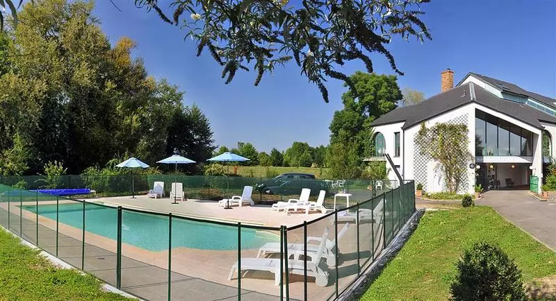 Golf Hotel Colvert Room Service Disponible