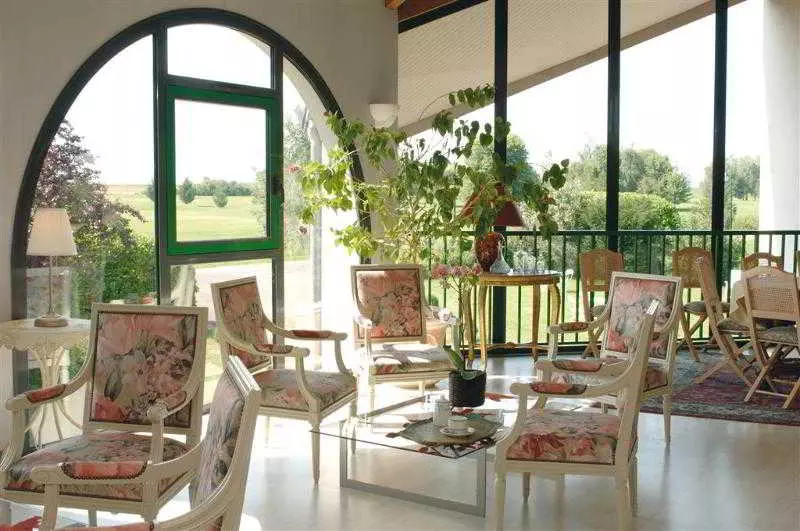 Golf Hotel Colvert Room Service Disponible