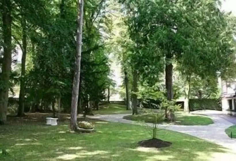 هتل Hostellerie Du Royal Lieu