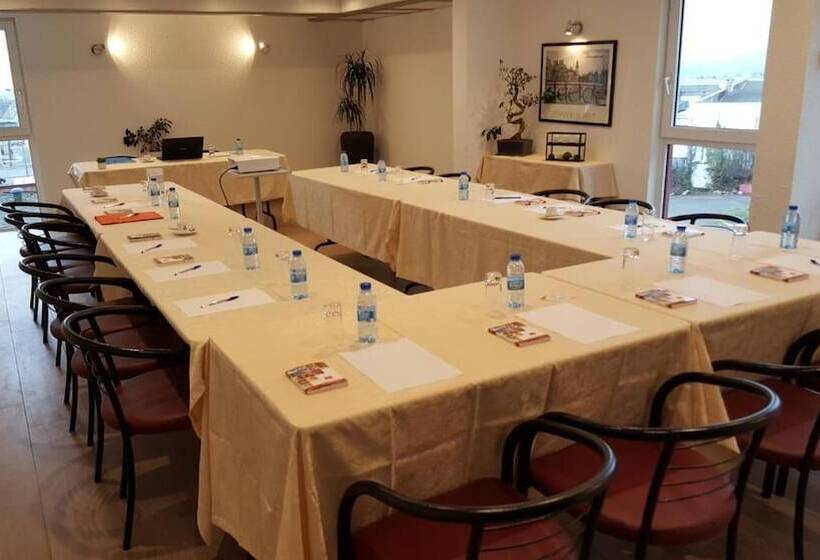 فندق Hôtel Eclipse