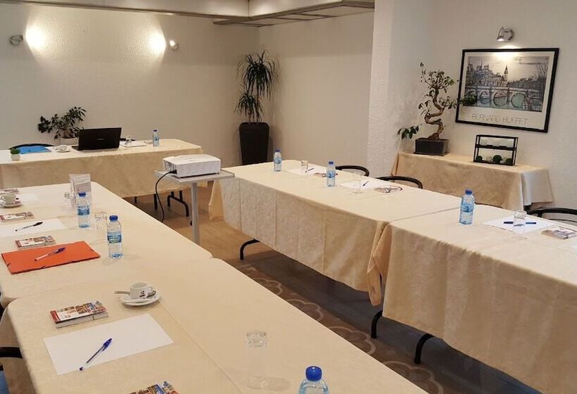 فندق Hôtel Eclipse