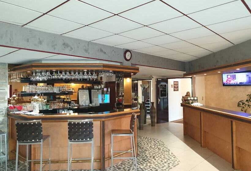 فندق Hôtel Eclipse