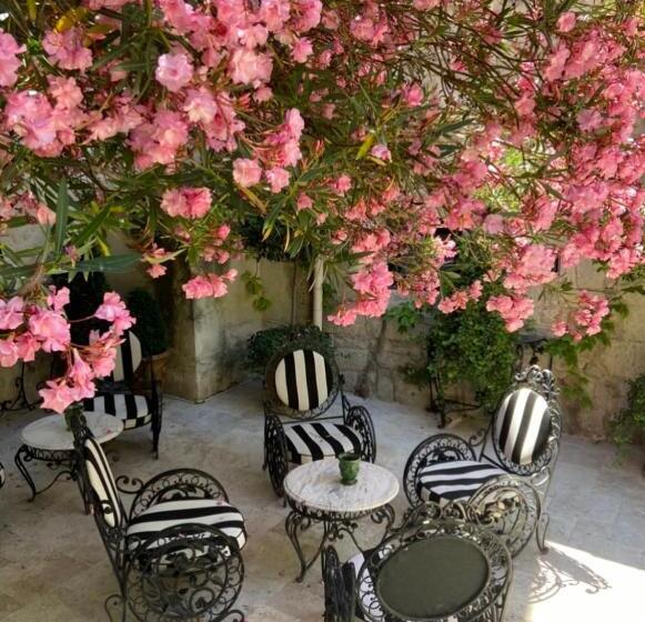 هتل Hôtel Gounod