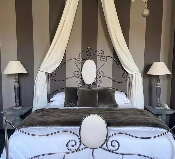 هتل Hôtel Gounod