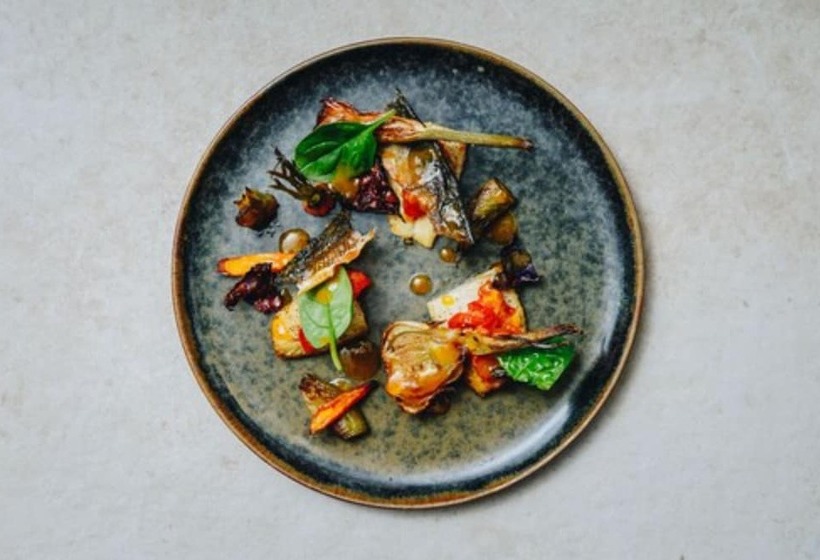 Отель Hôtel Spa Restaurant La Madrague