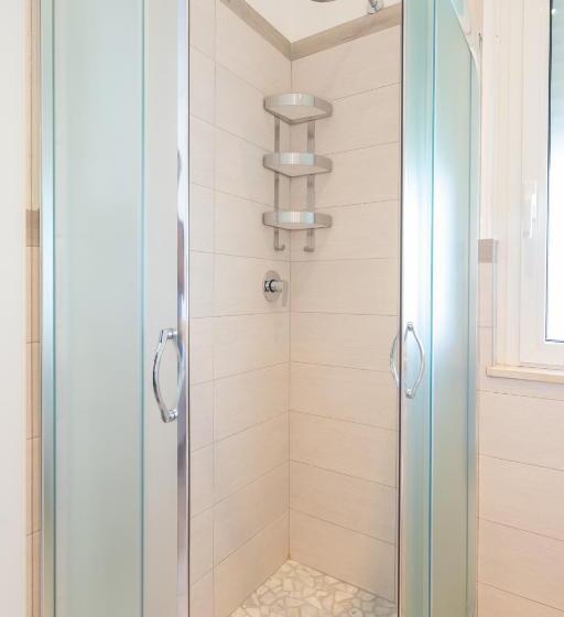 בית מלון כפרי Katina