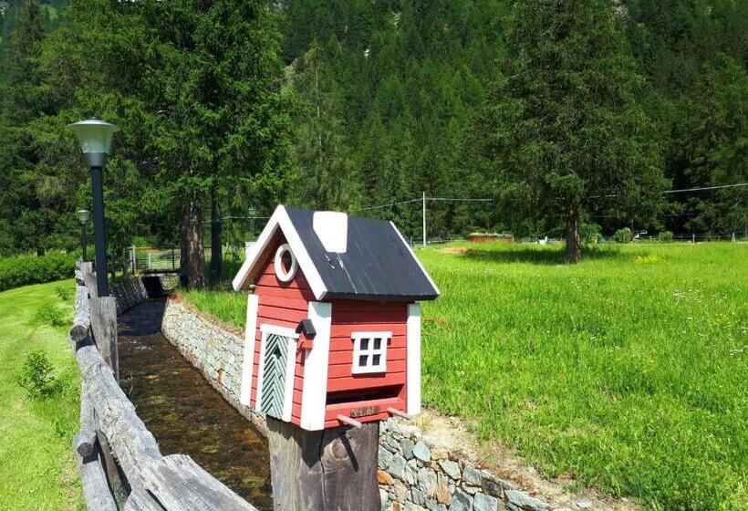 בית מלון כפרי Le Rocher