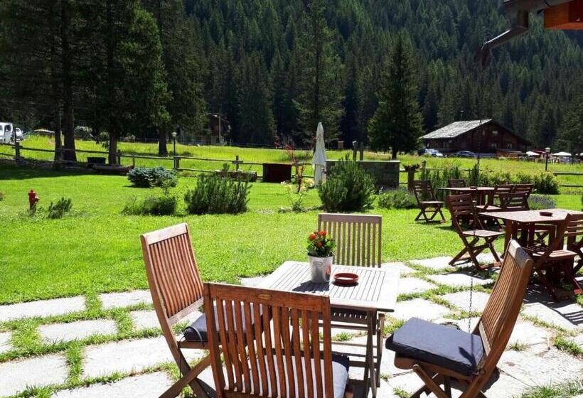 בית מלון כפרי Le Rocher