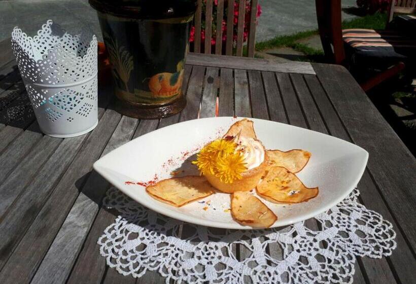 בית מלון כפרי Le Rocher