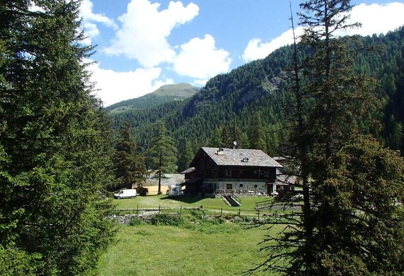 בית מלון כפרי Le Rocher