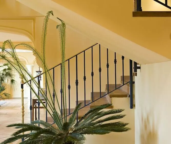 Palmyra Golf Hotel & Spa