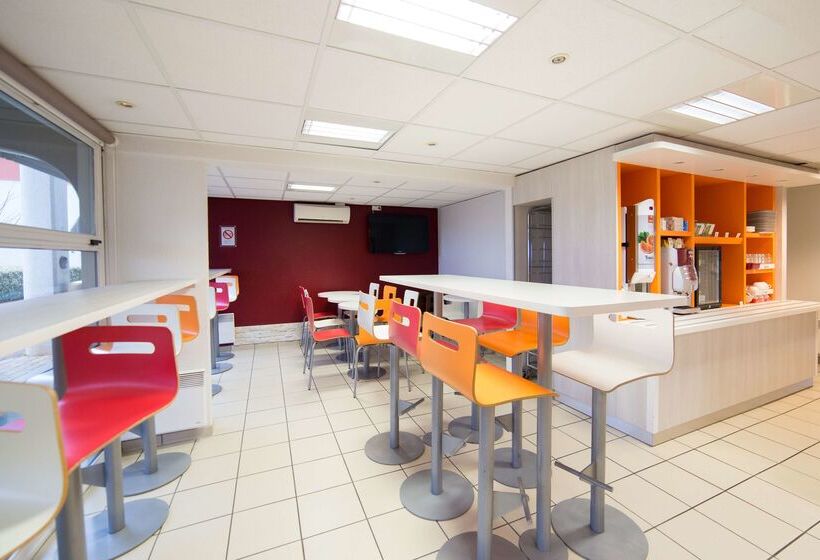 Отель Premiere Classe Toulouse Ouest Blagnac Aeroport