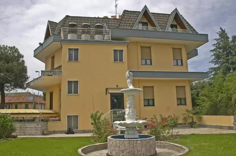 Отель Quattro Strade