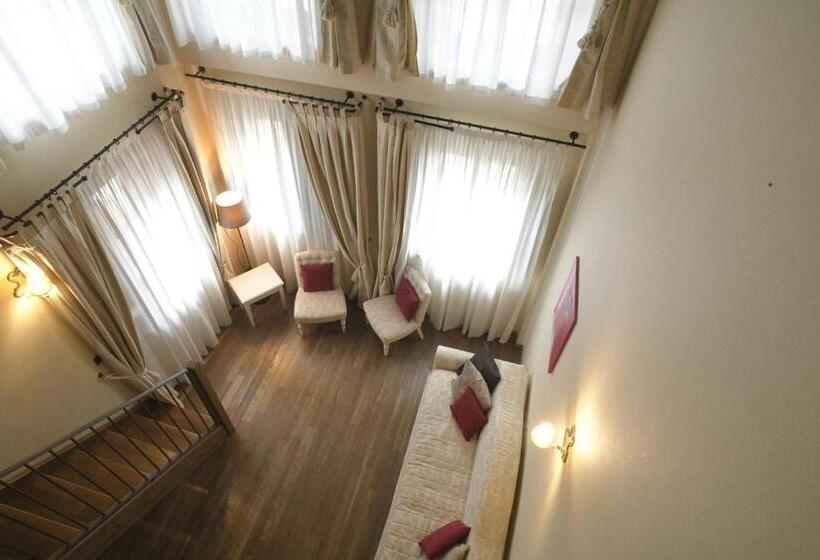 هتل Relais Bella Rosina Pool & Spa