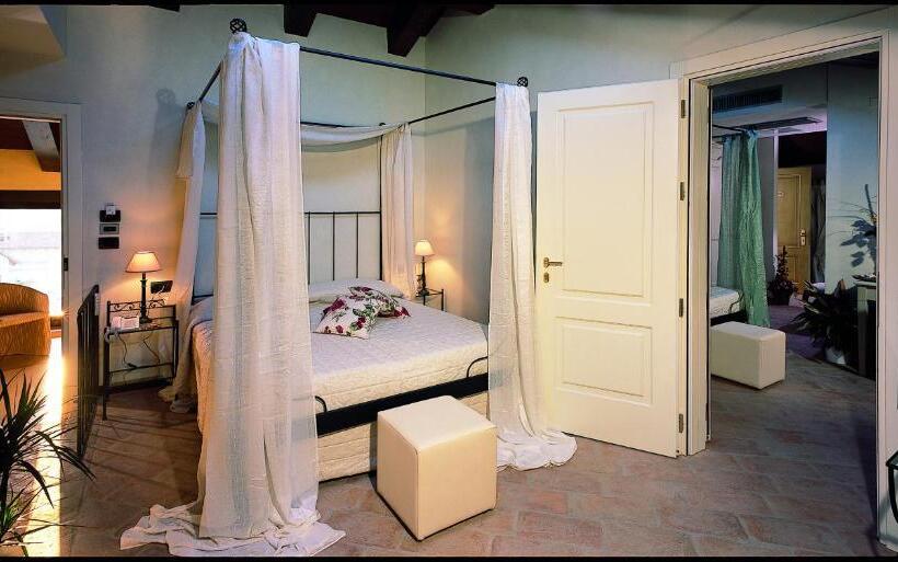 هتل Relais Bella Rosina Pool & Spa