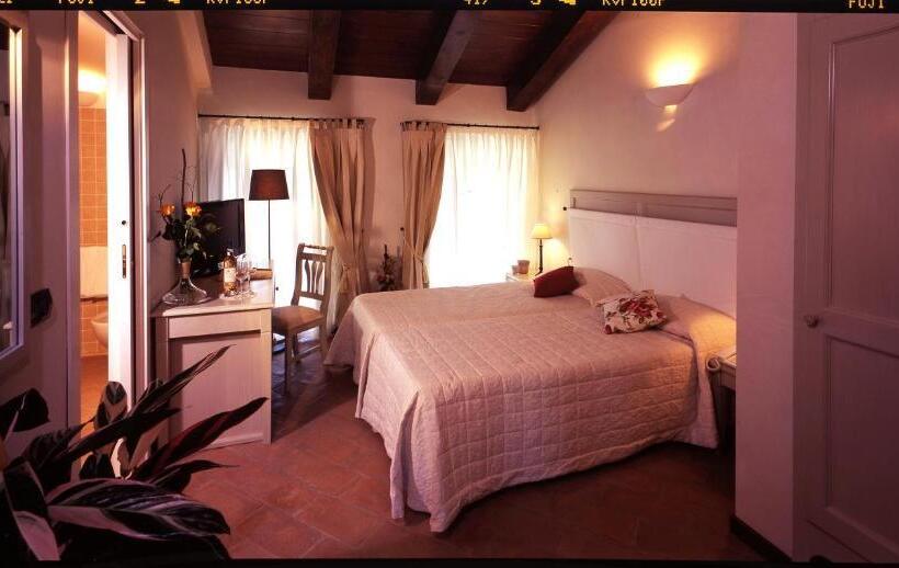 هتل Relais Bella Rosina Pool & Spa