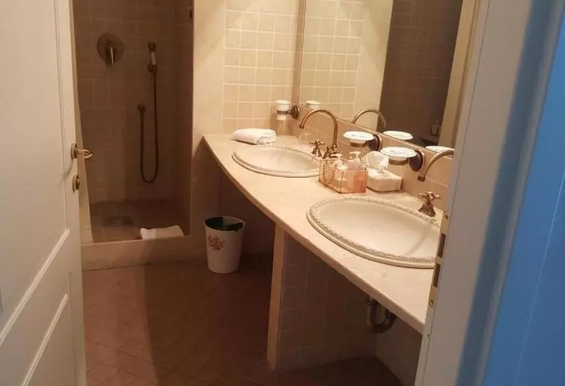 ホテル Relais Bella Rosina Pool & Spa