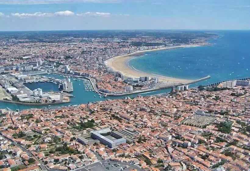 Отель Sables D O Et Son Restaurant Le 16 Bis