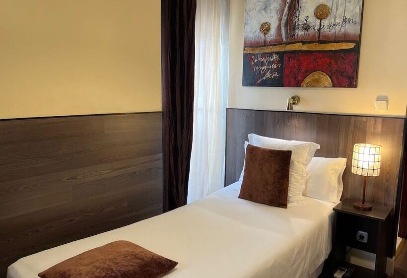 Thc Bergantin Hostel