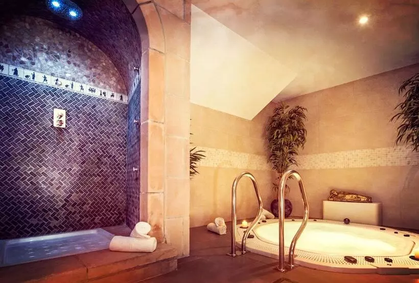 Aparthotel Ona Aucanada