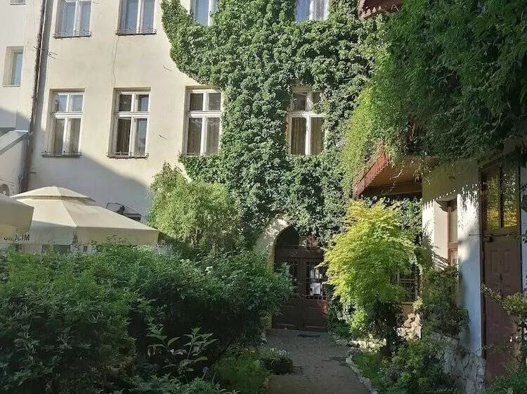 Globtroter Guest House