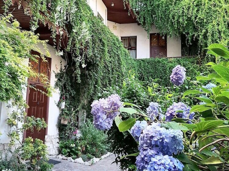 Globtroter Guest House