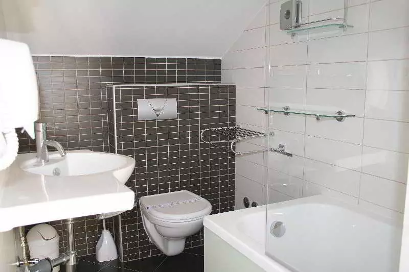 هتل Apartments Johnny