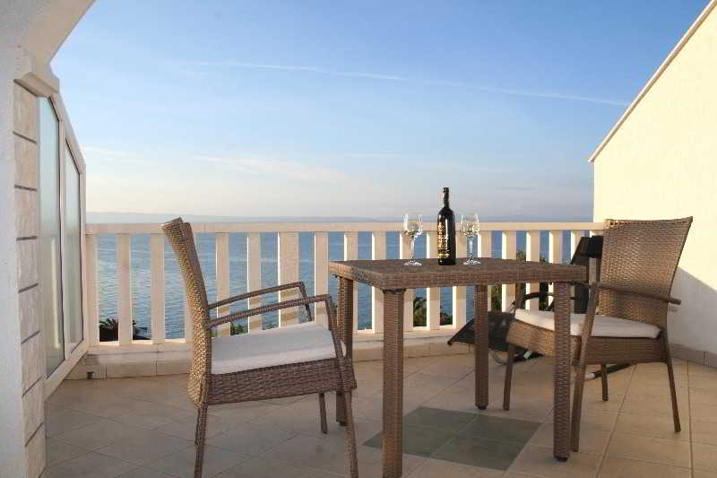 هتل Apartments Johnny